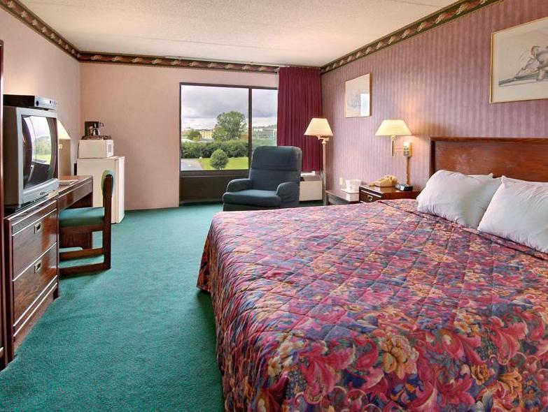 Comfort Inn & Suites Watertown Pokoj fotografie